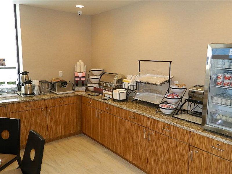 Holiday Inn Express Manhattan Midtown West By Ihg Нью-Йорк Экстерьер фото